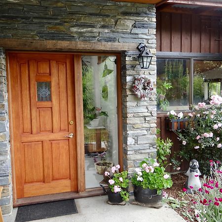 Mitchella Farm Bed & Breakfast Wanaka Exterior photo