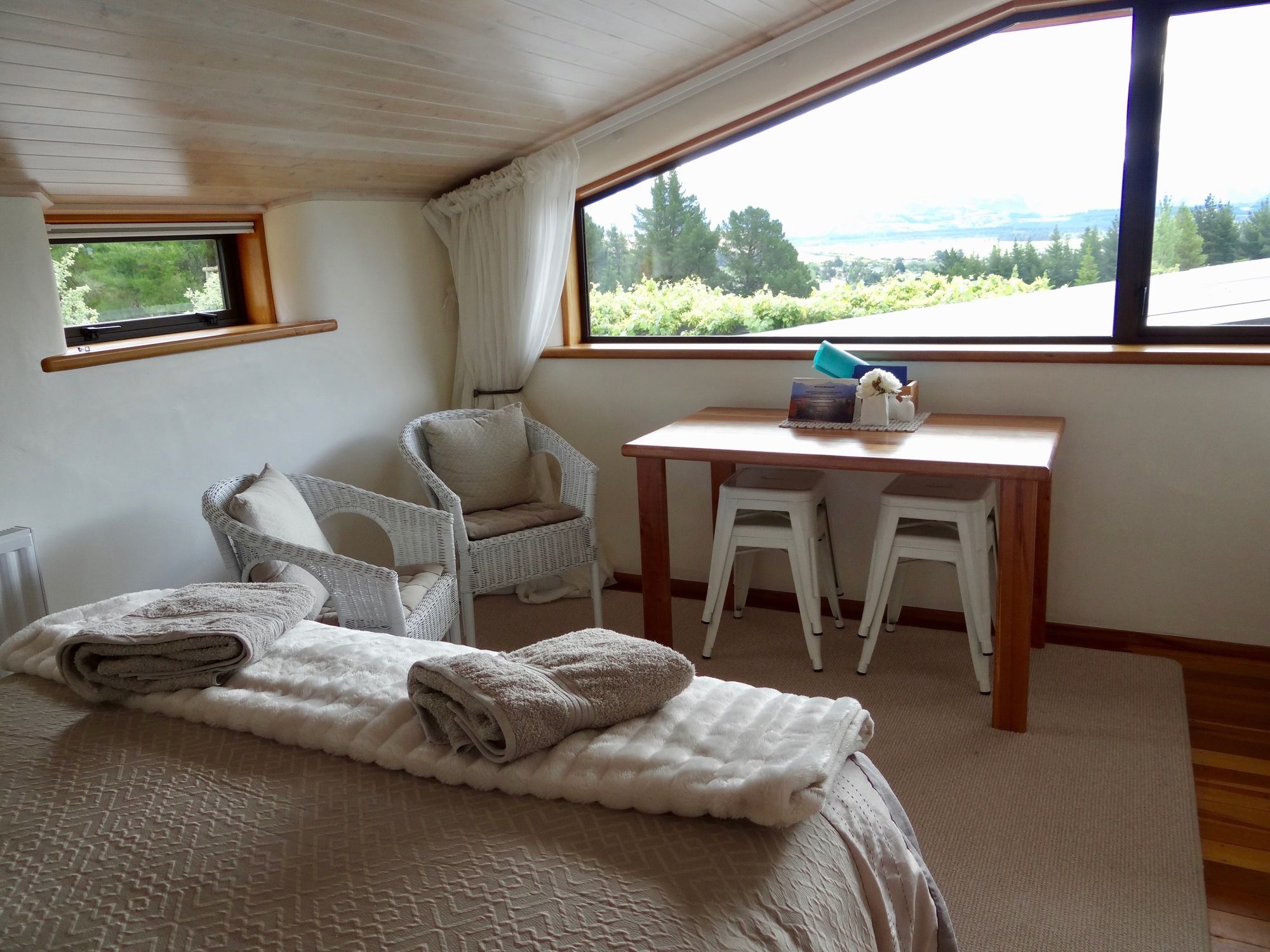 Mitchella Farm Bed & Breakfast Wanaka Exterior photo